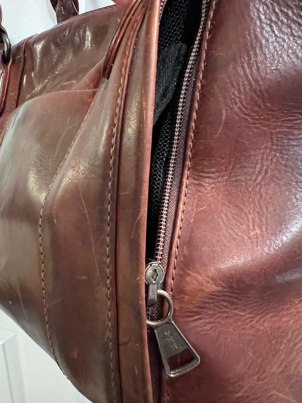 Women's Burgundy Leather Shoulder Tote